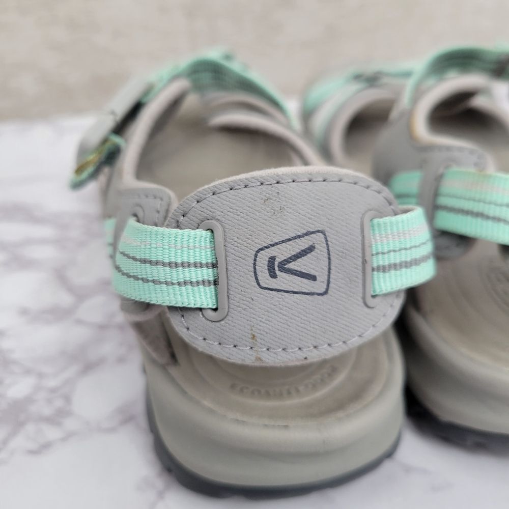 Keen Women's Sandals - Light Gray with Mint Straps - Picture 11 of 12